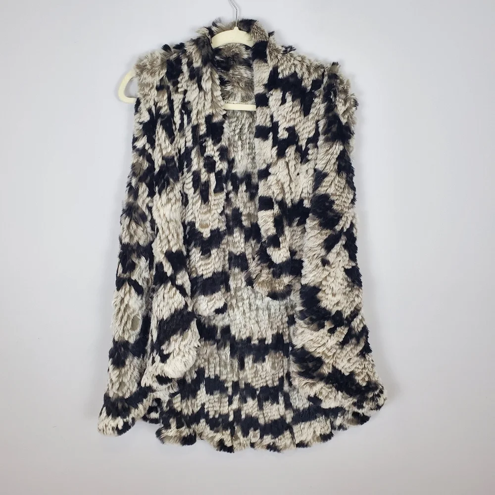 Alice + Olivia India Real Rabbit Fur Cascade Vest in Grey & Black Size Medium